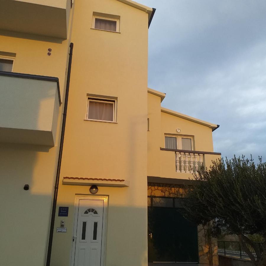 Jadrtovac Apartments Mira מראה חיצוני תמונה