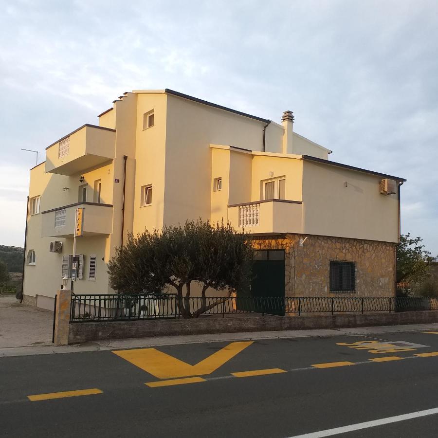Jadrtovac Apartments Mira מראה חיצוני תמונה